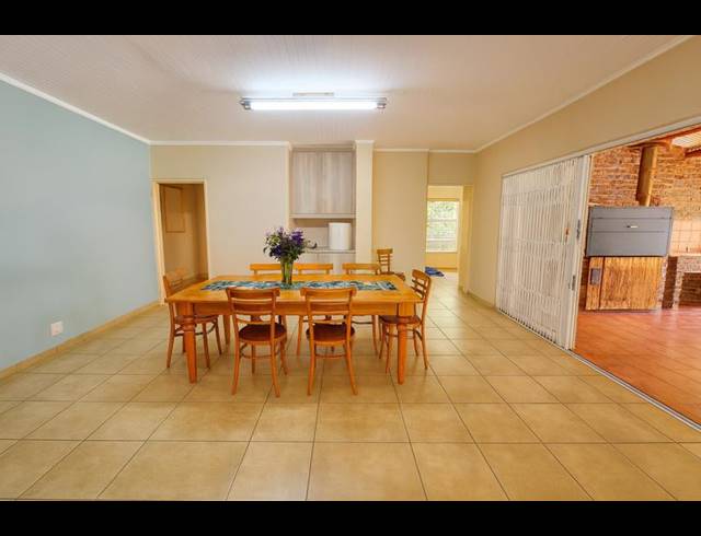 6 BEDROOM HOUSE FOR SALE IN HENNOPSPARK